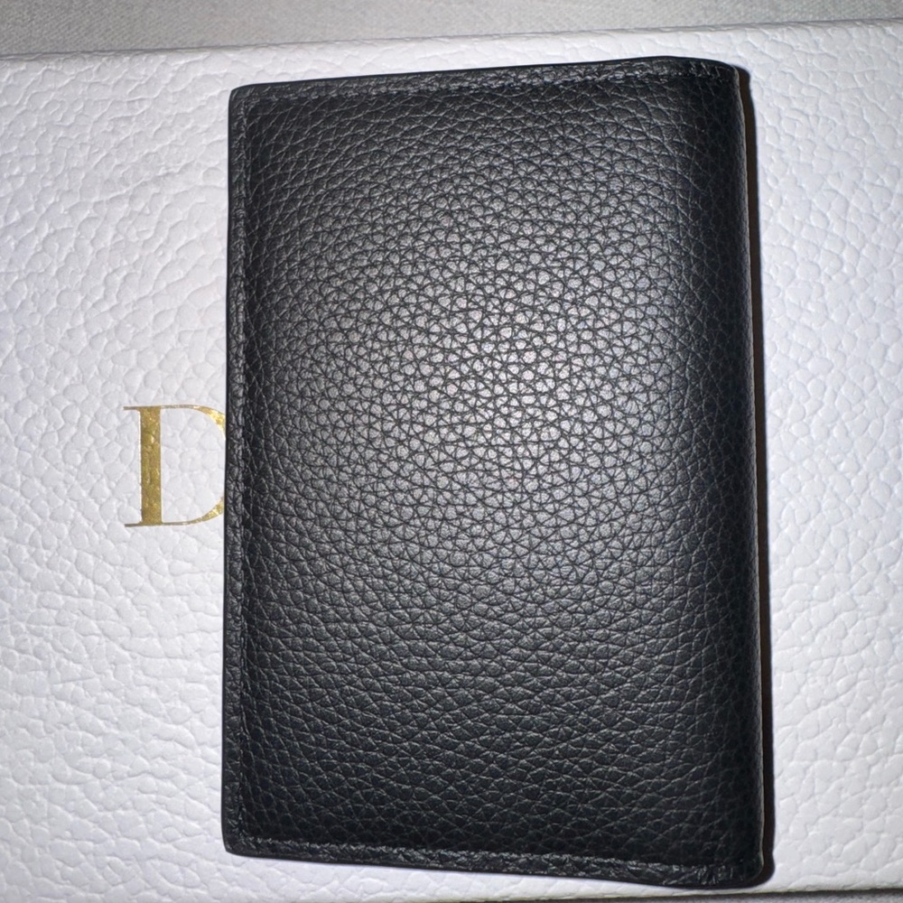 Dior CD Icon Vertical Bifold Card Holder - Picture 2 of 6